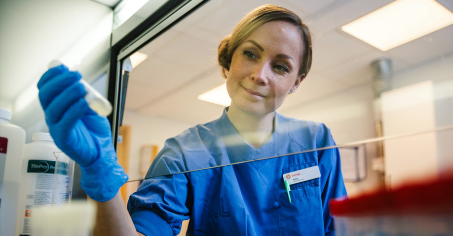 Vi är stolta över att vara en del i Högskolan i Skövde storsatsning inom det biomedicinska området.
